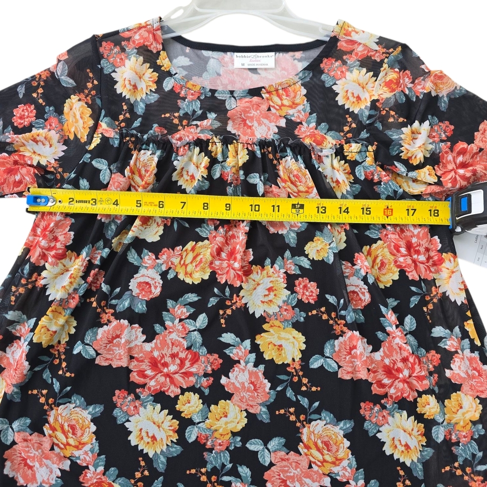 New Bobbie Brooks Ladies Peasant Top with Floral Design